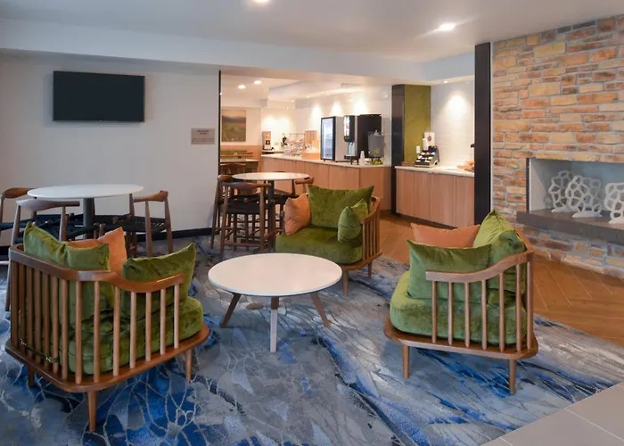 Fairfield Inn & Suites By Marriott Pittsburgh New Stanton