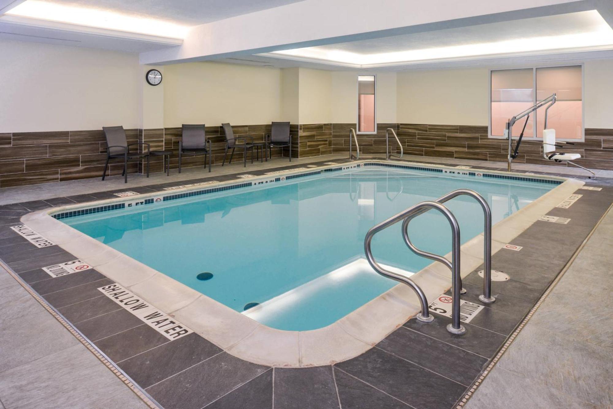 Fairfield & By Marriott Pittsburgh Hotel