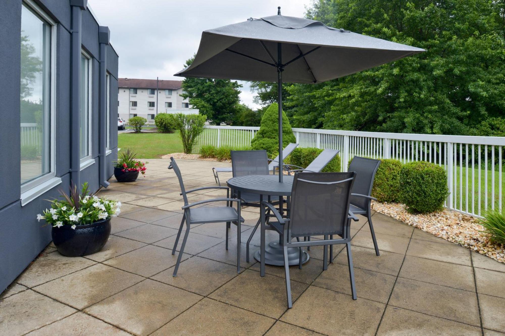 Fairfield & By Marriott Pittsburgh 3*