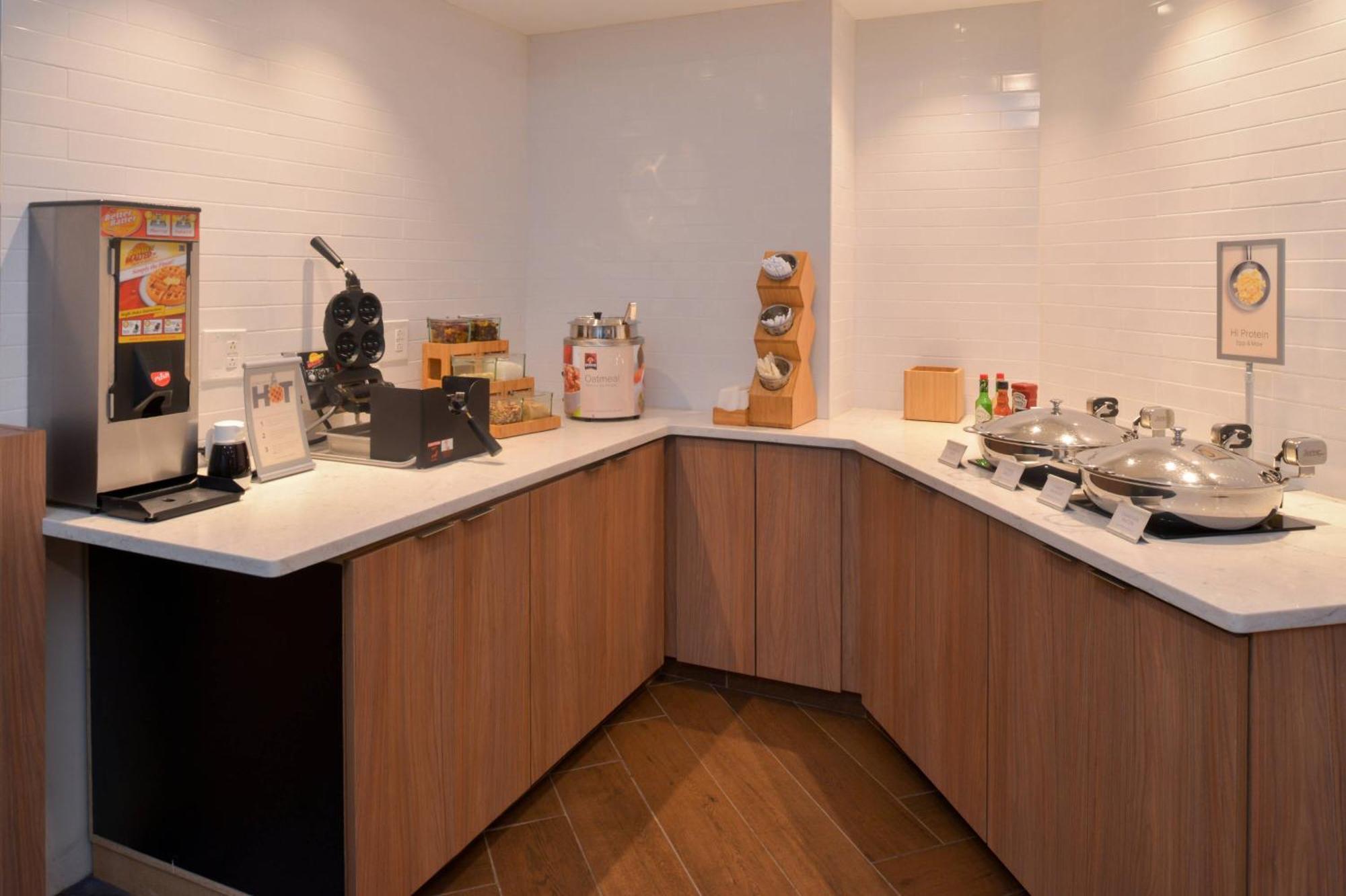 Fairfield & By Marriott Pittsburgh 3* New Stanton