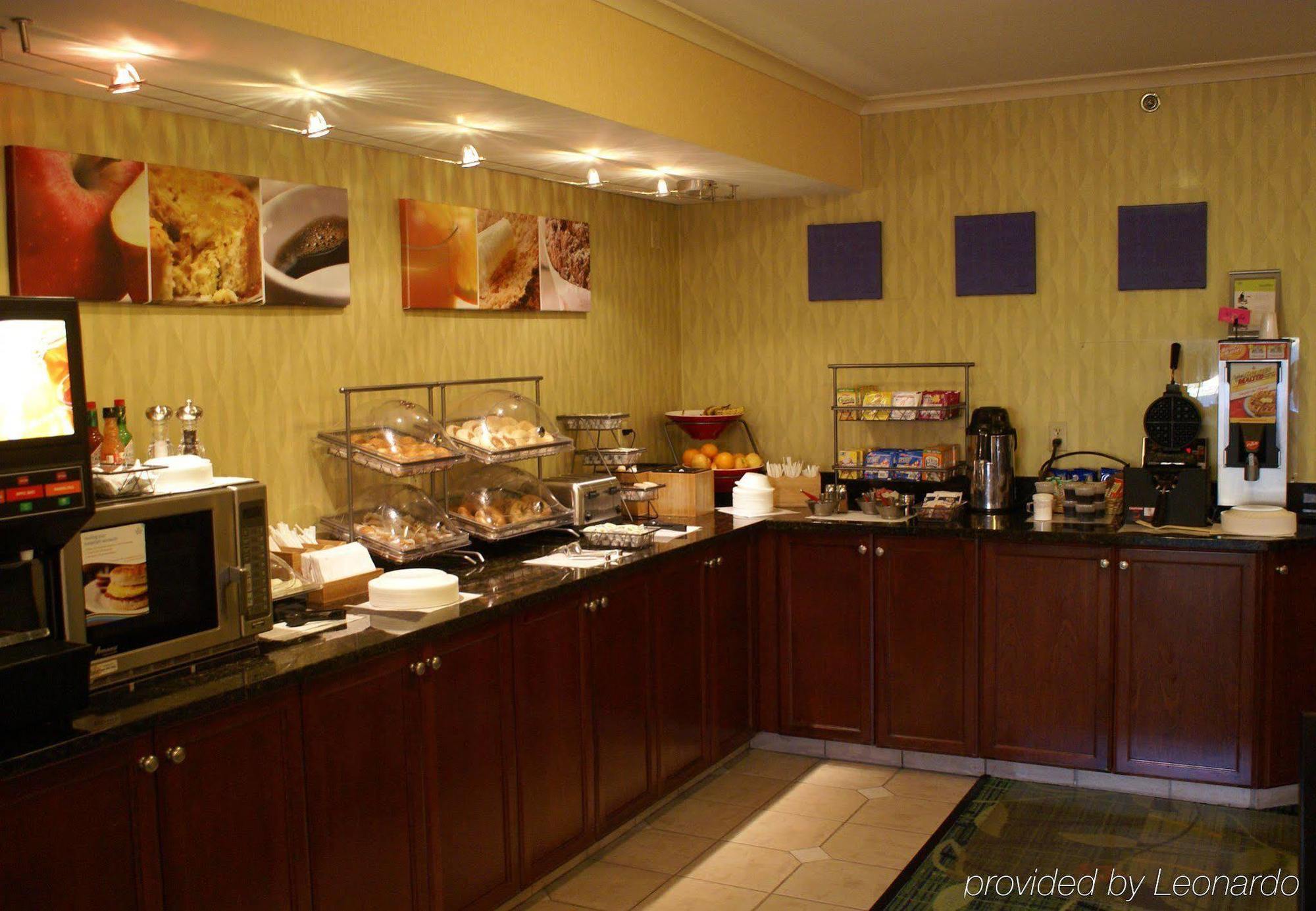Fairfield & By Marriott Pittsburgh