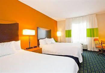 Fairfield & By Marriott Pittsburgh New Stanton
